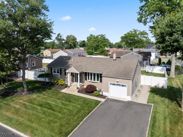 57 Desna St, Piscataway Twp., NJ 08854