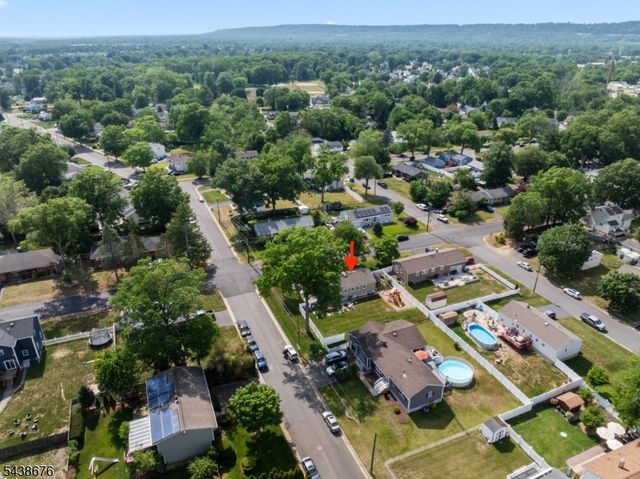 57 Desna St, Piscataway Twp., NJ 08854