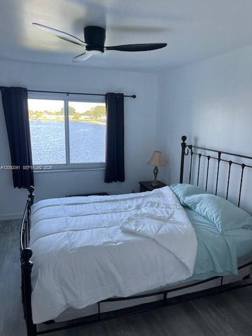 1116 Lake Terrace 205, Boynton Beach, FL 33426
