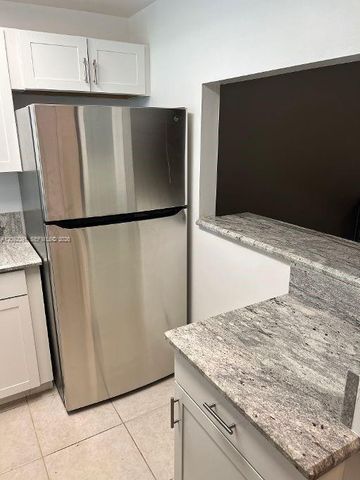 1116 Lake Terrace 205, Boynton Beach, FL 33426