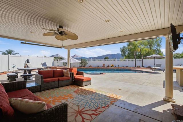 35369 Chiwi Circle, Wildomar, CA 92595