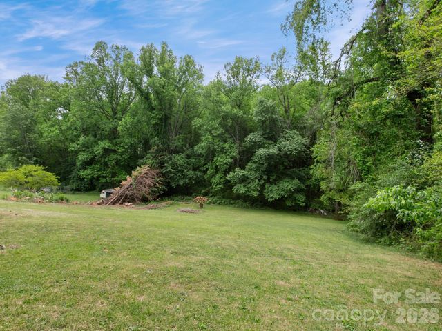 38 Brown Lynch Road, Candler, NC 28715