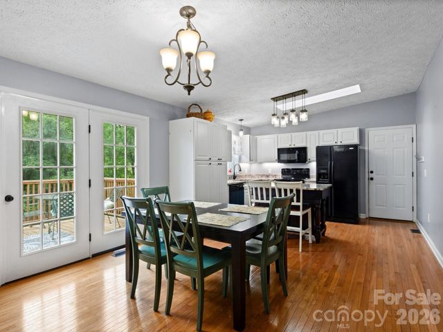 38 Brown Lynch Road, Candler, NC 28715