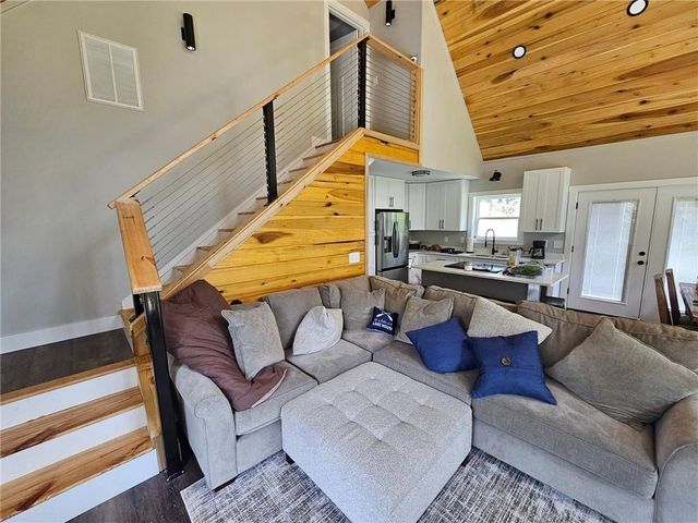 2595 Omaha Drive, Elberton, GA 30635
