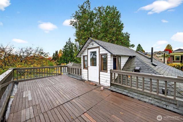 132 30th Avenue, Seattle, WA 98122