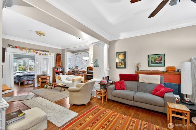 132 30th Avenue, Seattle, WA 98122