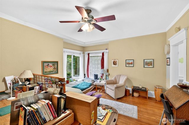 132 30th Avenue, Seattle, WA 98122