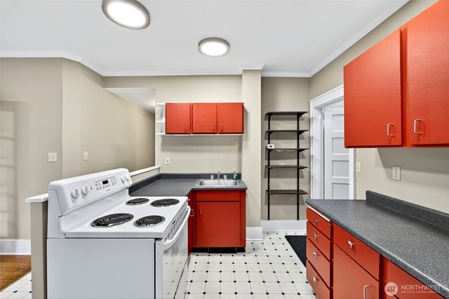 132 30th Avenue, Seattle, WA 98122