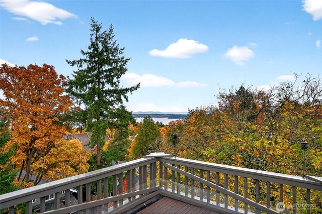 132 30th Avenue, Seattle, WA 98122