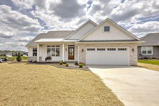 213 De Rosa Drive, Johnstown, OH 43031