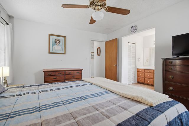 2039 Bentz Road, Wadmalaw Island, SC 29487