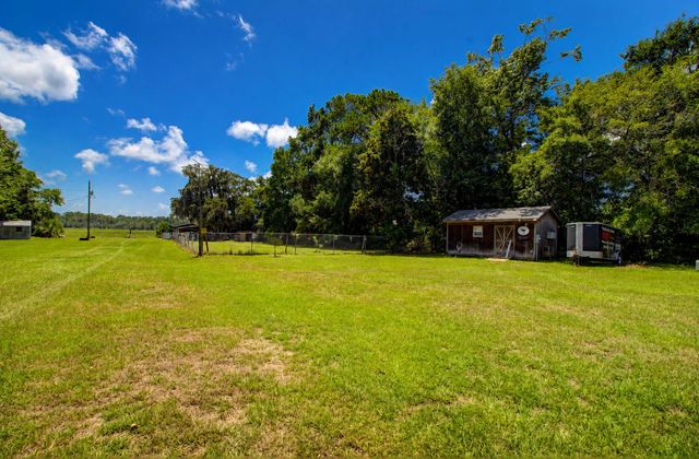 2039 Bentz Road, Wadmalaw Island, SC 29487