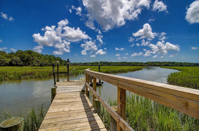 2039 Bentz Road, Wadmalaw Island, SC 29487