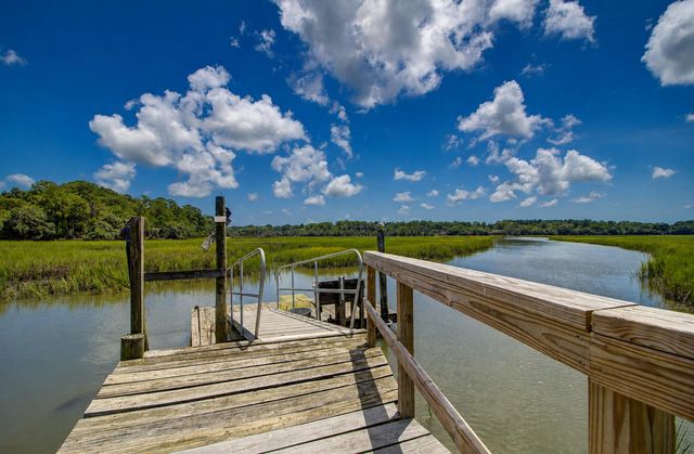 2039 Bentz Road, Wadmalaw Island, SC 29487