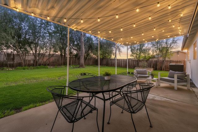 9757 Beachwood Dr, Orangevale, CA 95662