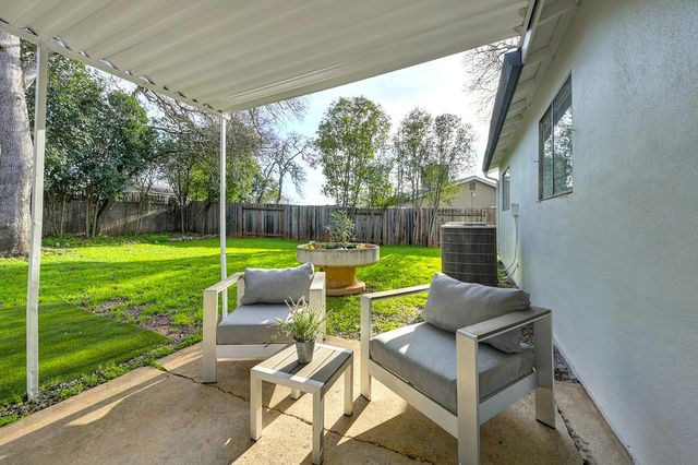 9757 Beachwood Dr, Orangevale, CA 95662