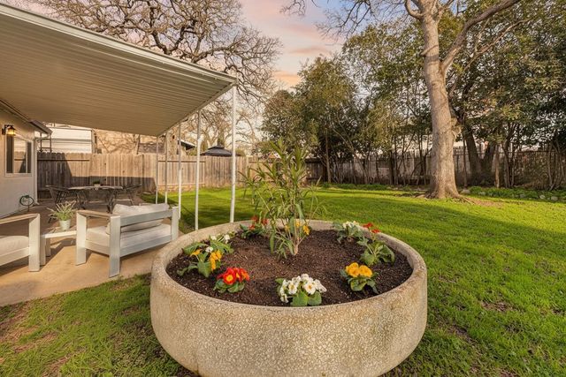 9757 Beachwood Dr, Orangevale, CA 95662