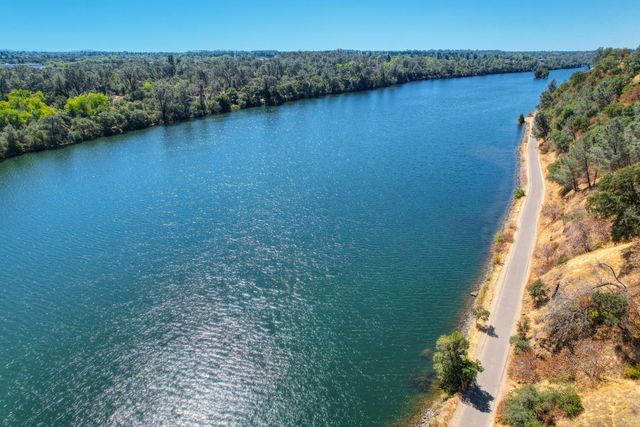 9757 Beachwood Dr, Orangevale, CA 95662