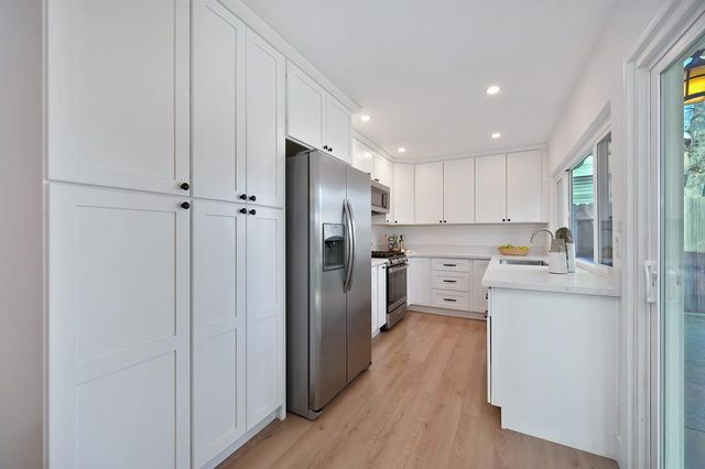 9757 Beachwood Dr, Orangevale, CA 95662