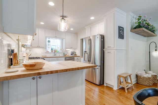 4924 Calmont Avenue, Fort Worth, TX 76107