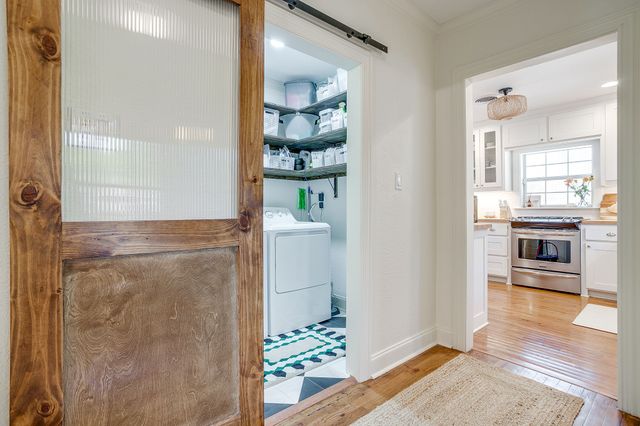 4924 Calmont Avenue, Fort Worth, TX 76107