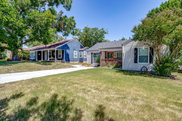 4924 Calmont Avenue, Fort Worth, TX 76107