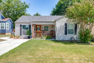 4924 Calmont Avenue, Fort Worth, TX 76107