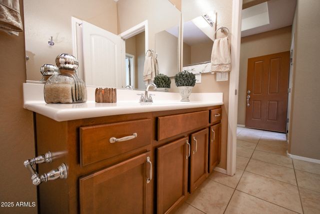 2418 W ANGEL Way, San Tan Valley, AZ 85144