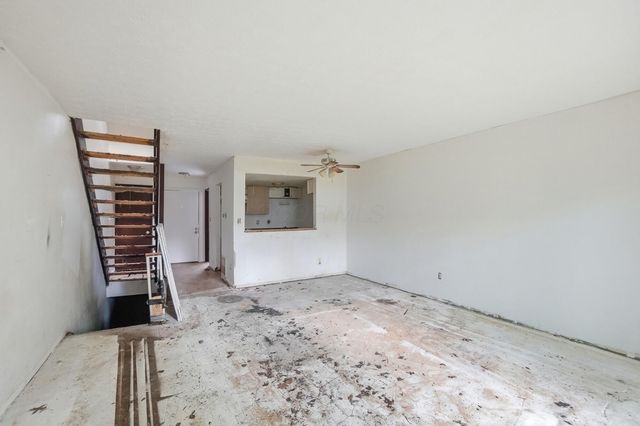 2850 Stonecreek Court, Columbus, OH 43224