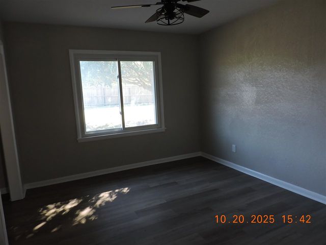 3802 NW Columbia Ave, Lawton, OK 73505