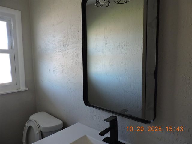 3802 NW Columbia Ave, Lawton, OK 73505