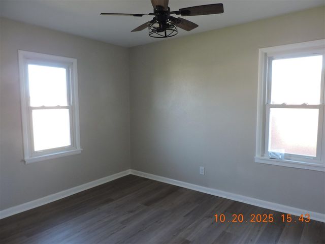 3802 NW Columbia Ave, Lawton, OK 73505