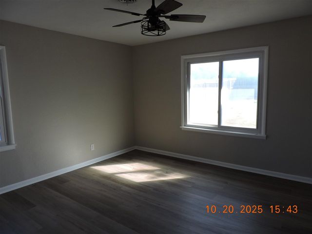 3802 NW Columbia Ave, Lawton, OK 73505