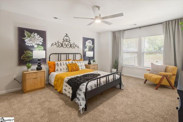 102 Wyndham Way, Laurens, SC 29360