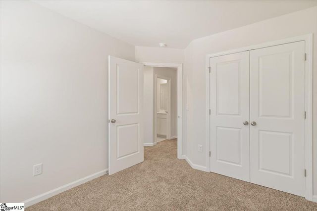 102 Wyndham Way, Laurens, SC 29360