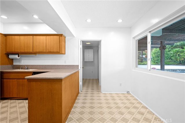 1319 Via Del Rey, South Pasadena, CA 91030