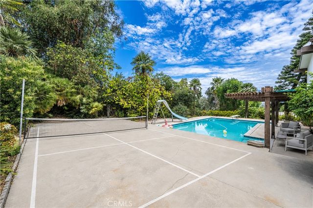 1319 Via Del Rey, South Pasadena, CA 91030
