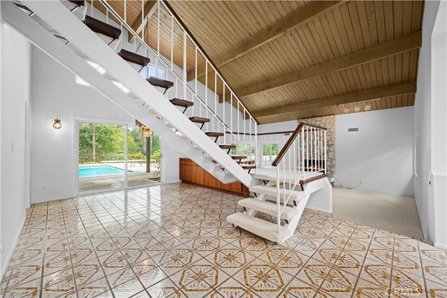 1319 Via Del Rey, South Pasadena, CA 91030