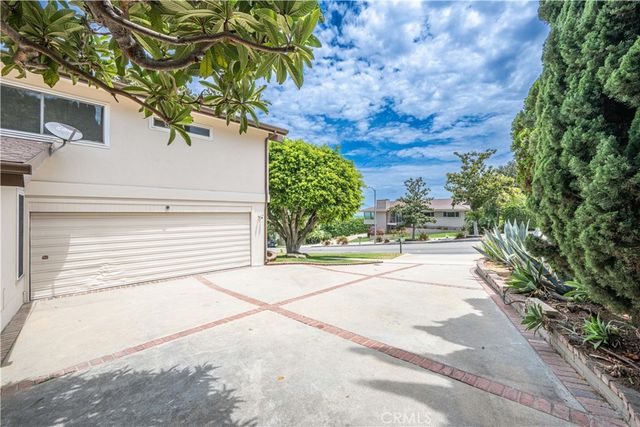 1319 Via Del Rey, South Pasadena, CA 91030