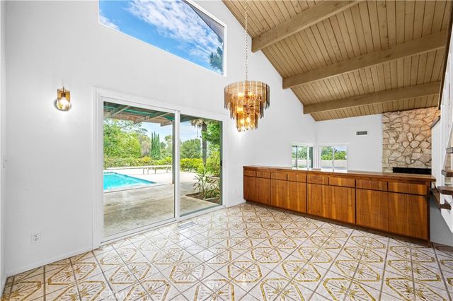 1319 Via Del Rey, South Pasadena, CA 91030
