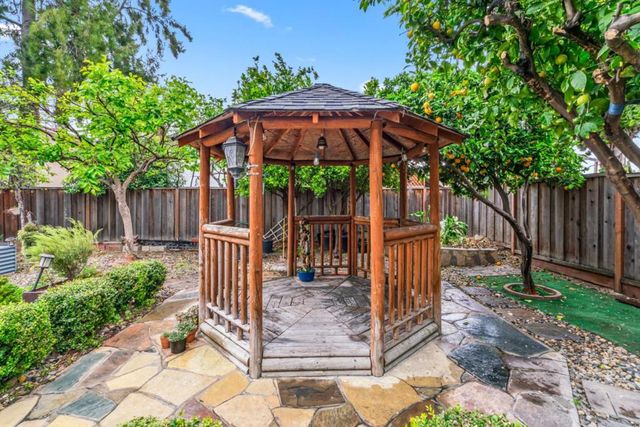 2456 Kenoga Drive, San Jose, CA 95121