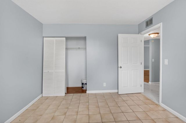 14701 Cumberland Drive 2080, Delray Beach, FL 33446