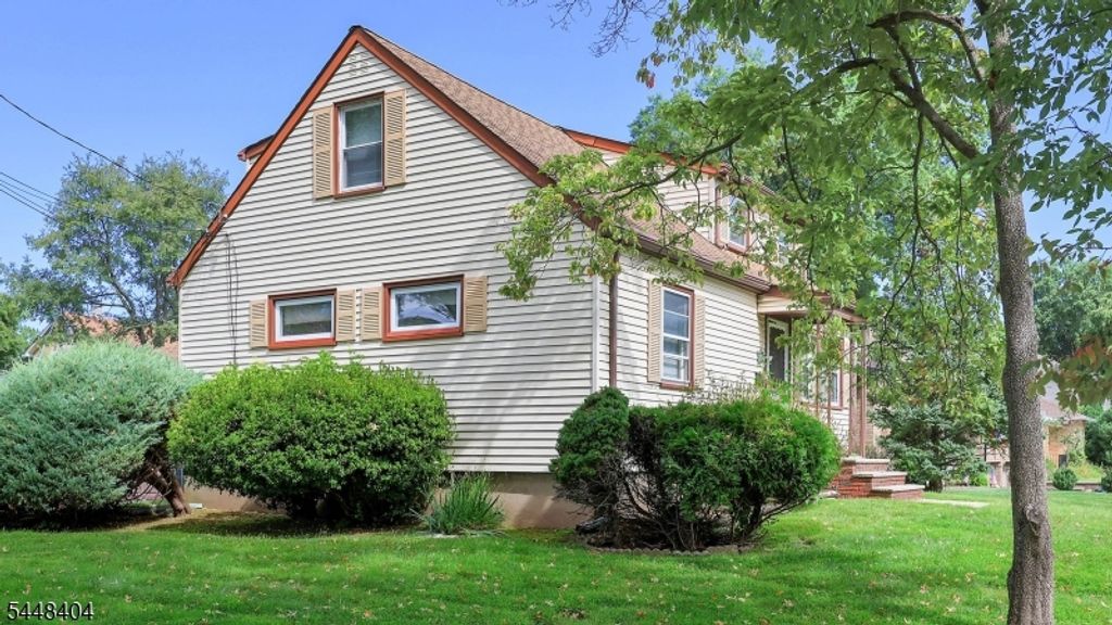 212 Stoughton Ave, Cranford Twp., NJ 07016 — photo 4