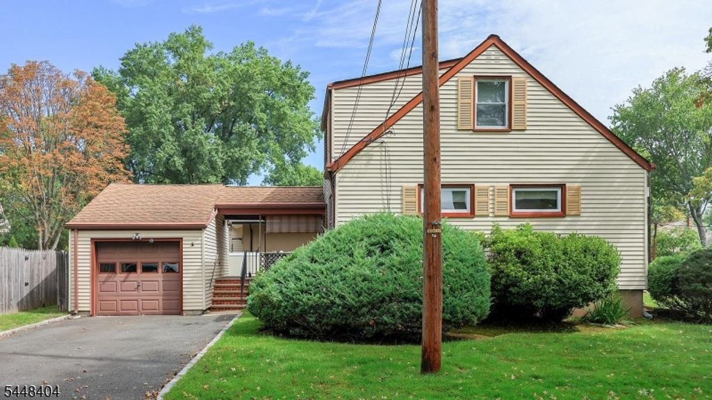 212 Stoughton Ave, Cranford Twp., NJ 07016 — photo 5