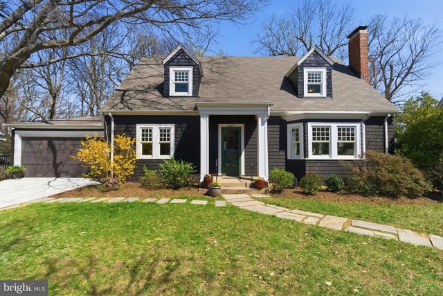 2307 N WAKEFIELD ST, Arlington, VA 22207