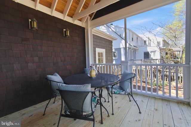 2307 N WAKEFIELD ST, Arlington, VA 22207