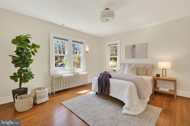 2307 N WAKEFIELD ST, Arlington, VA 22207