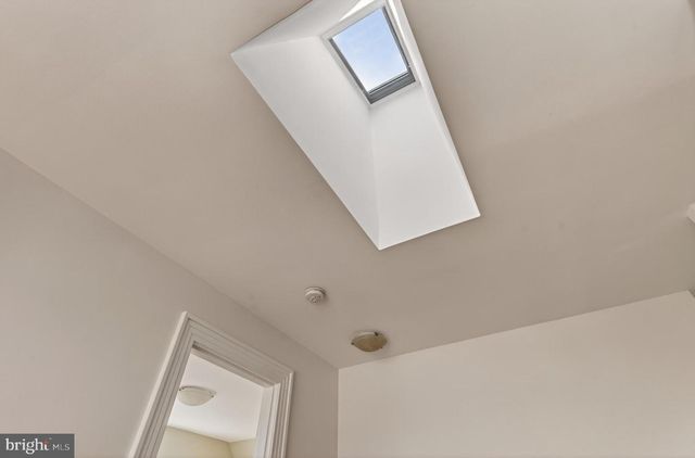 2307 N WAKEFIELD ST, Arlington, VA 22207