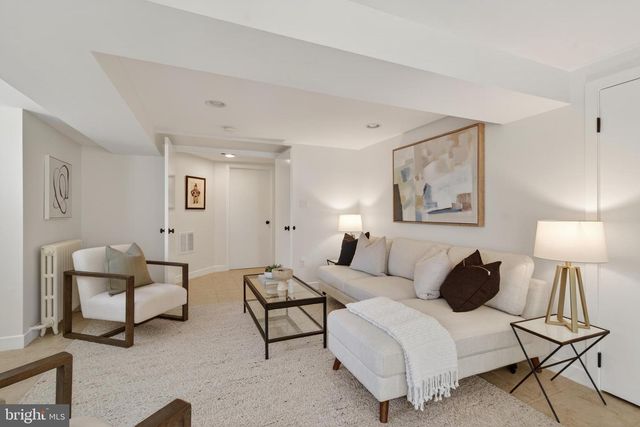 2307 N WAKEFIELD ST, Arlington, VA 22207