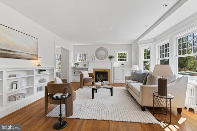 2307 N WAKEFIELD ST, Arlington, VA 22207